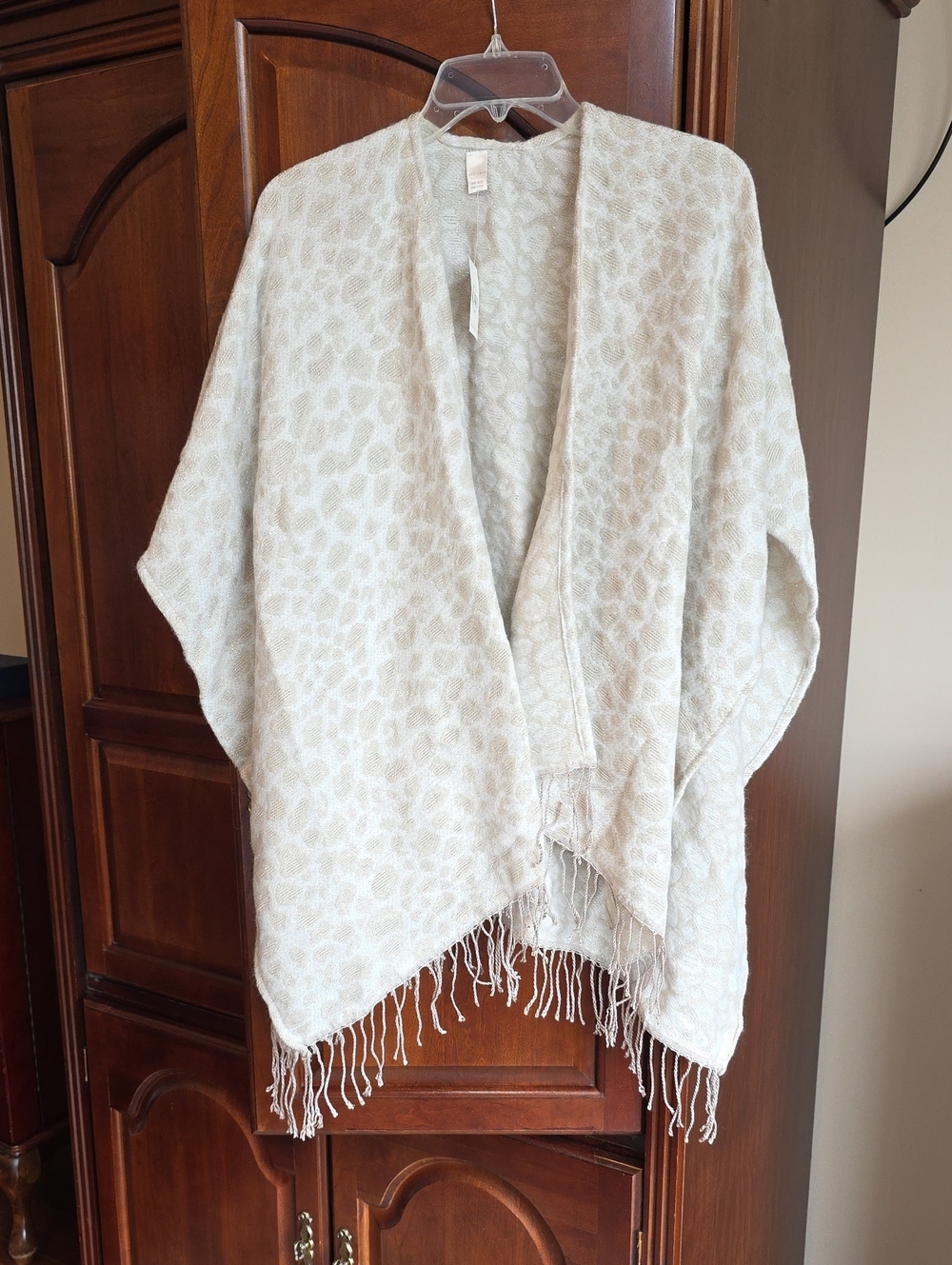 Cato Sparkly Leopard Print Fringed Wrap